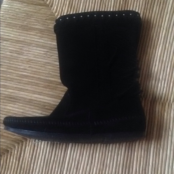 Minnetonka Shoes - NIB, Minnetonka, black suede boots, size 8.